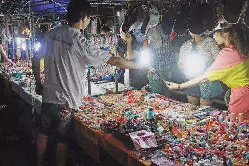 炒地摊女生爆料视频,揭秘幕后真相  第3张